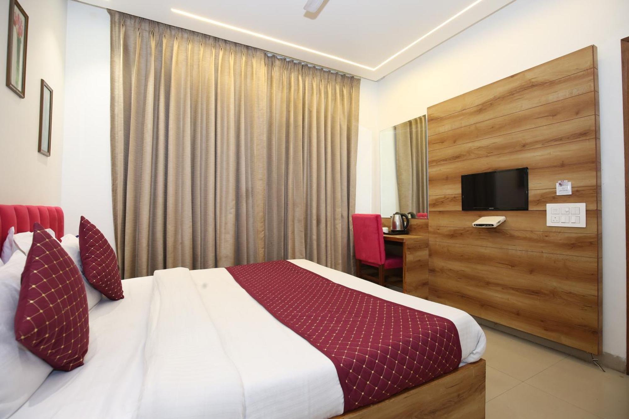 Hotel Rv Regency 암리차르 외부 사진