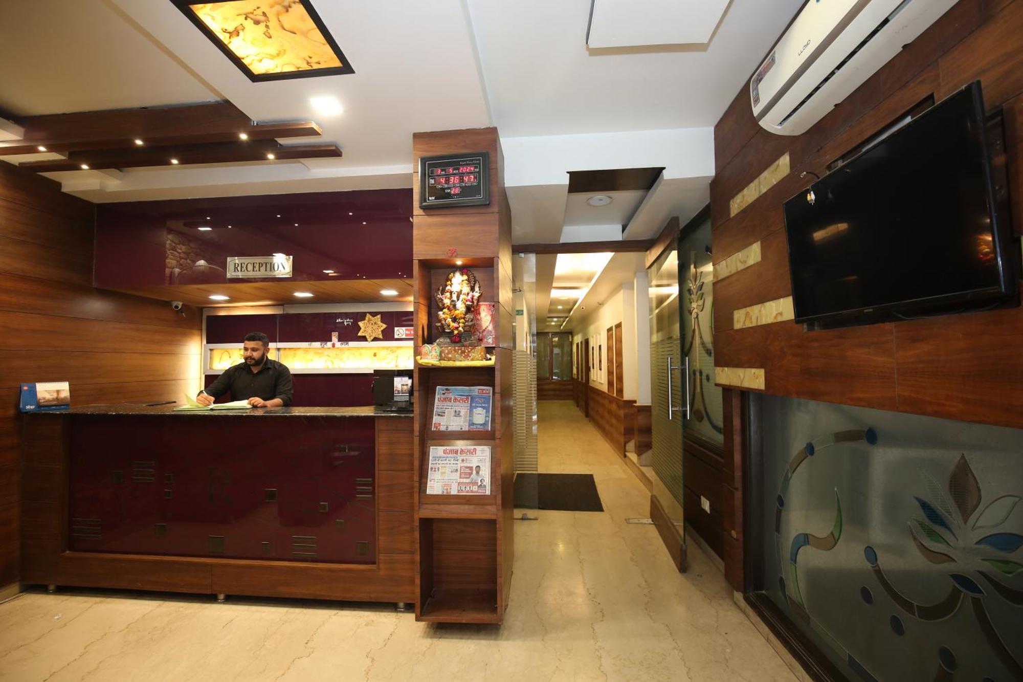 Hotel Rv Regency 암리차르 외부 사진